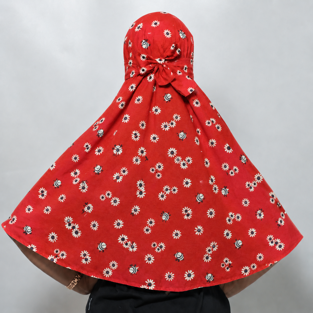 Daisy Bee red Regular Scarf | Rayon Printed Scarf for Women